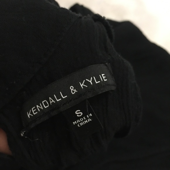 Black crop top - Picture 3 of 6